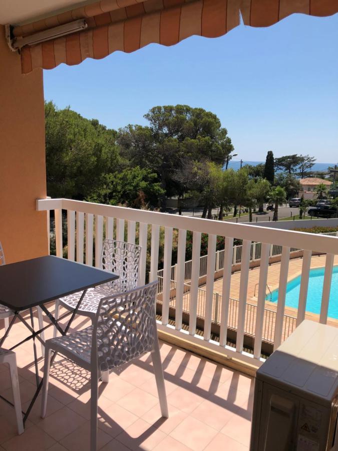 Apartment Newly Renovated Aircond-Wifi-Pool-Sea View-150M To Beaches- Сен-Глф Экстерьер фото