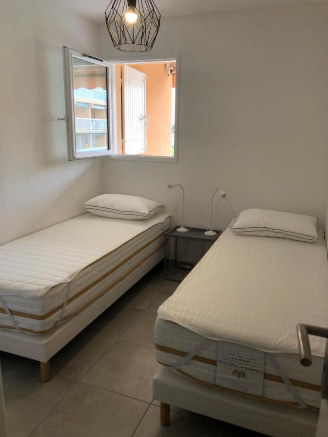 Apartment Newly Renovated Aircond-Wifi-Pool-Sea View-150M To Beaches- Сен-Глф Экстерьер фото